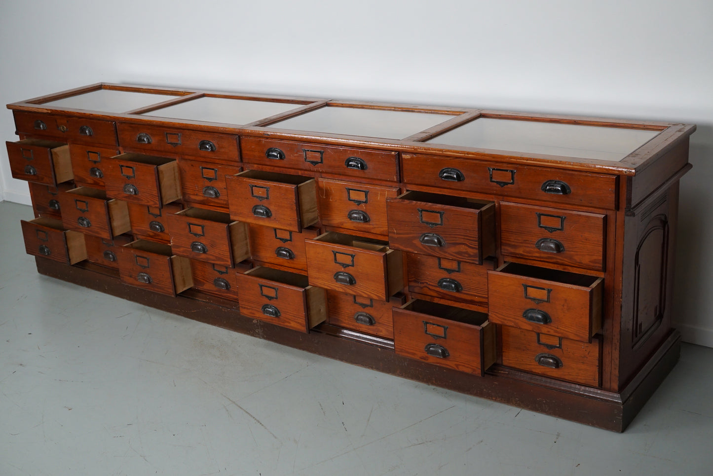 Large French Parisian Pitch Pine Bijouterie Shop Counter / Cabinet, 1930s