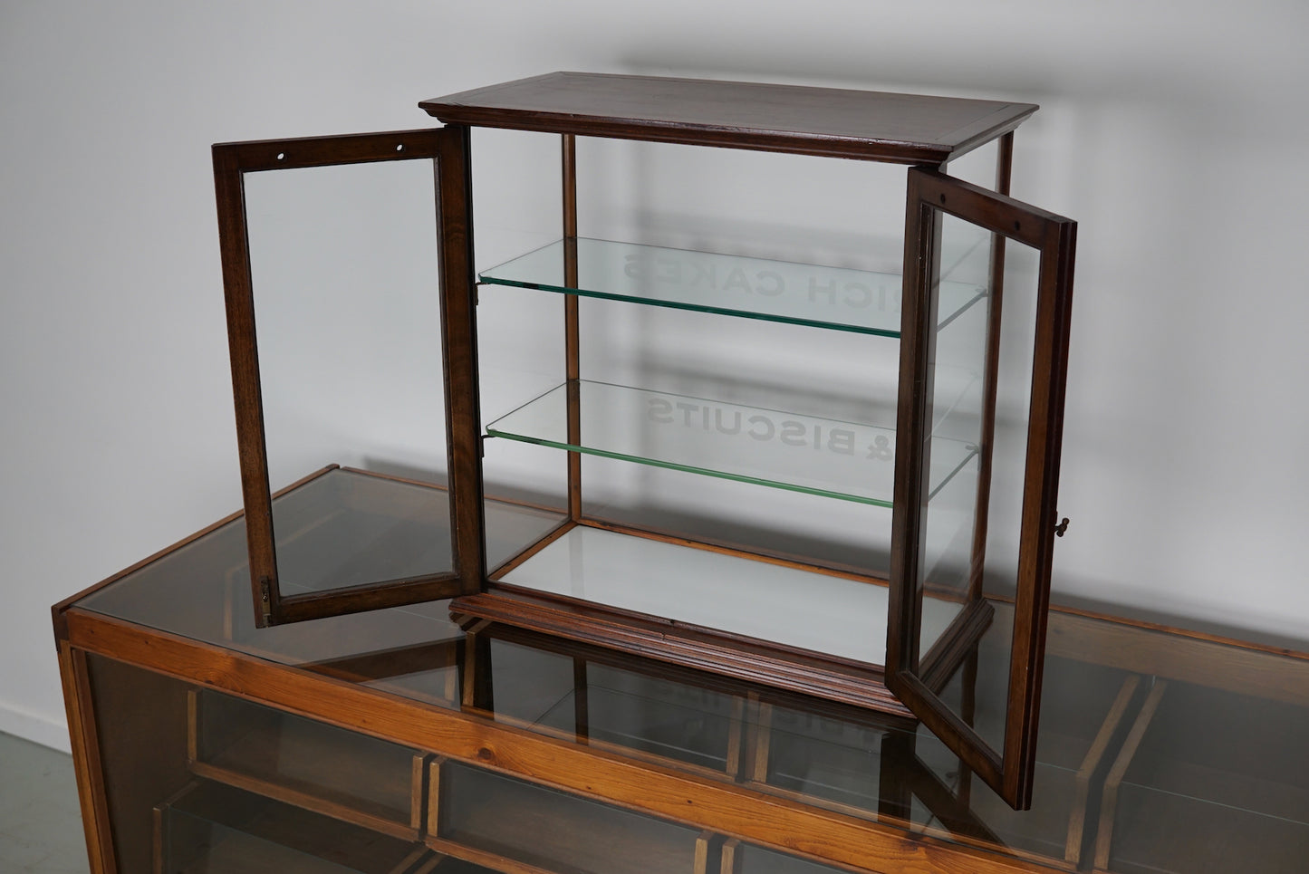 Mahogany Counter Top Cake & Biscuits Shop Display Cabinet, circa 1900