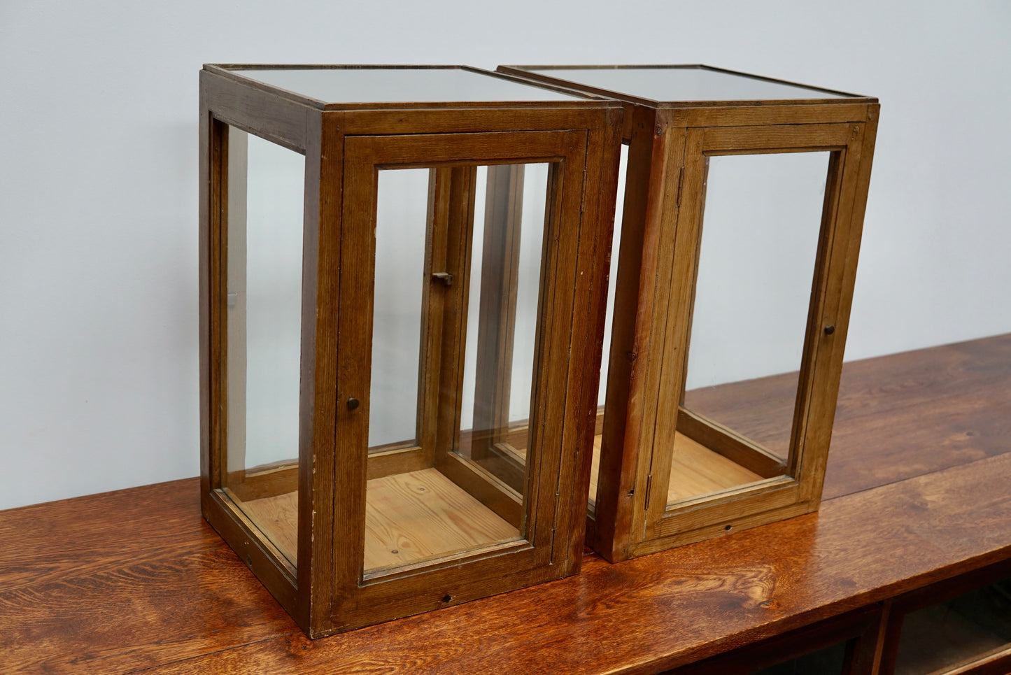 Dutch Pine Pair of Faux Oak Paint Vitrines, Early 20th Century