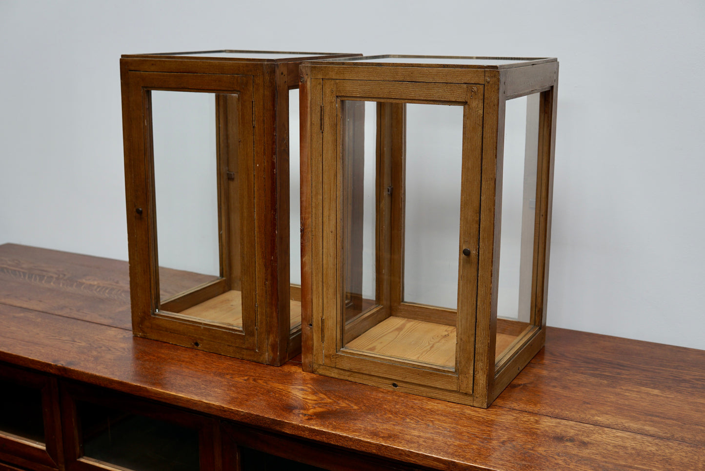 Dutch Pine Pair of Faux Oak Paint Vitrines, Early 20th Century