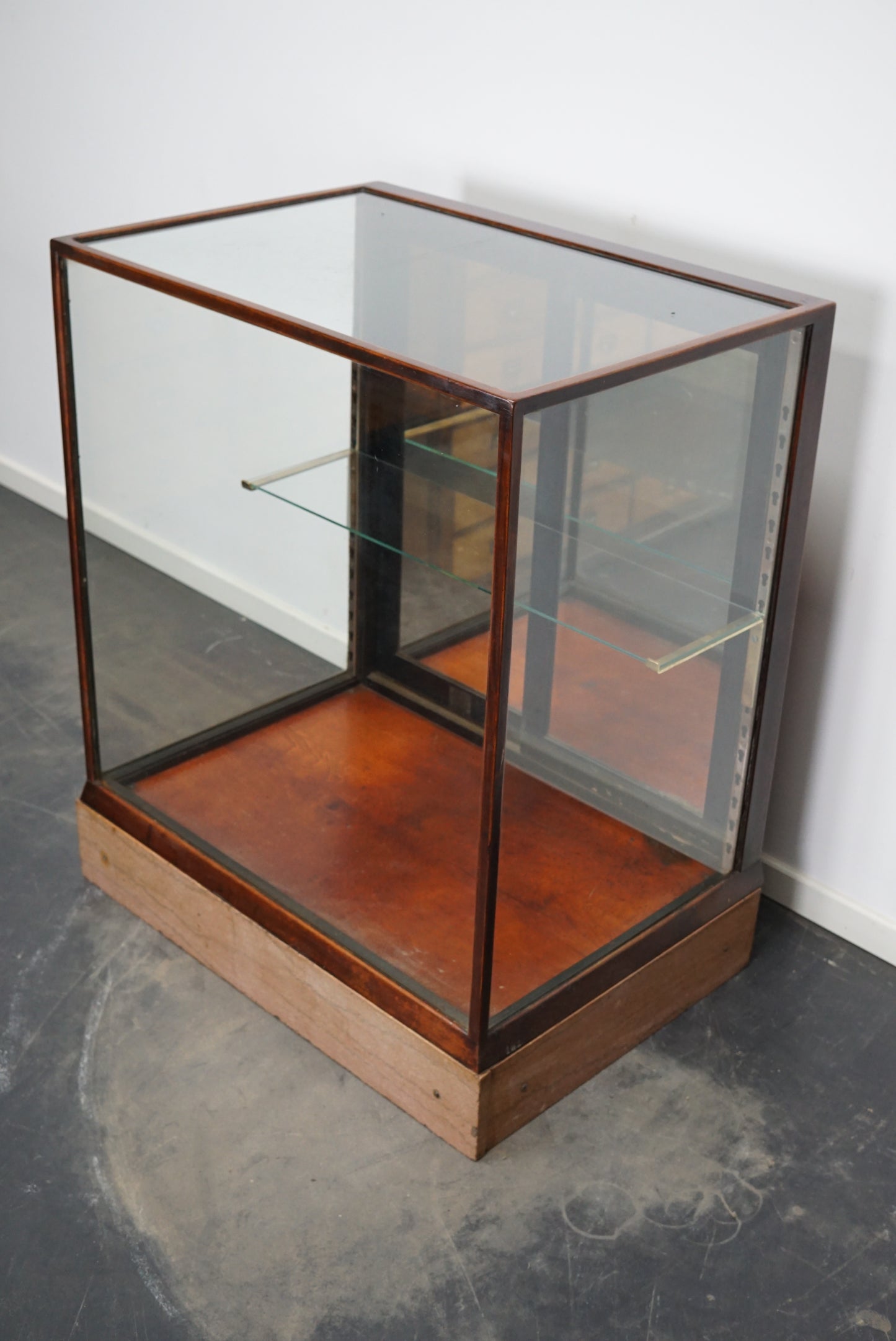 Victorian Mahogany Shop Display Cabinet / Counter or Vitrine, Late 19th Century