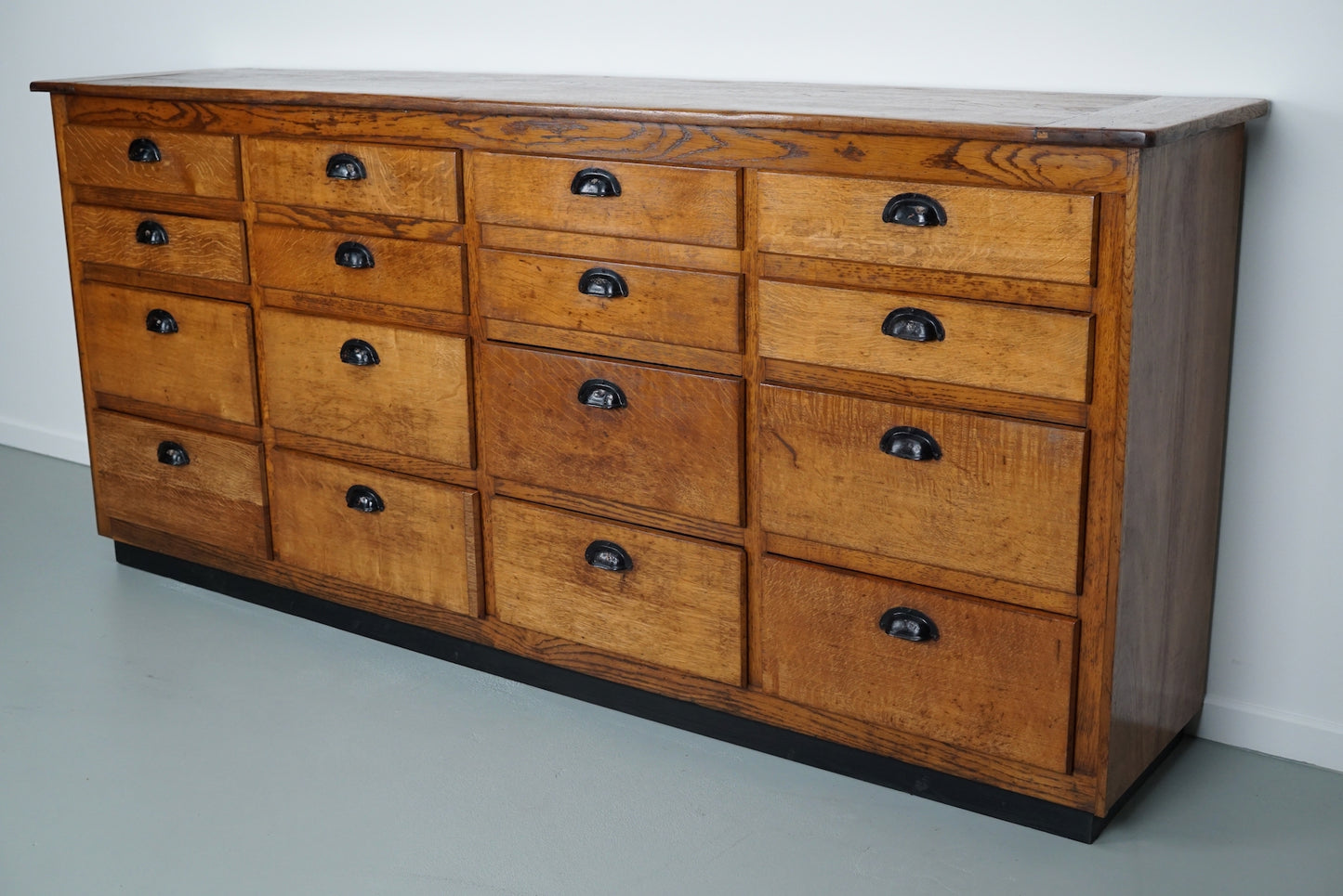 Belgian Industrial Oak Apothecary Cabinet / Bank of Drawers, 1940s