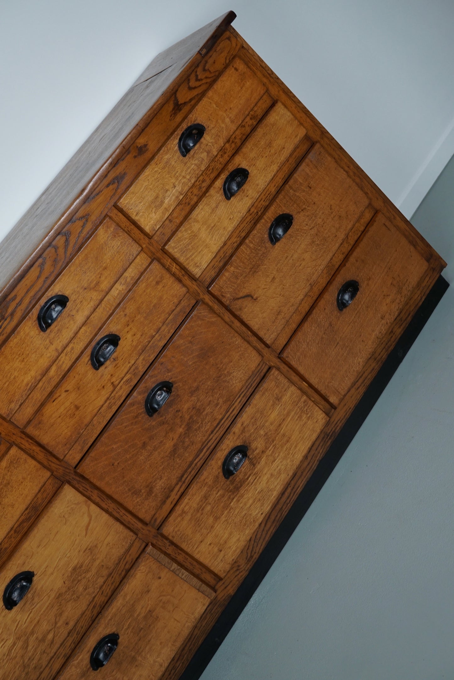 Belgian Industrial Oak Apothecary Cabinet / Bank of Drawers, 1940s