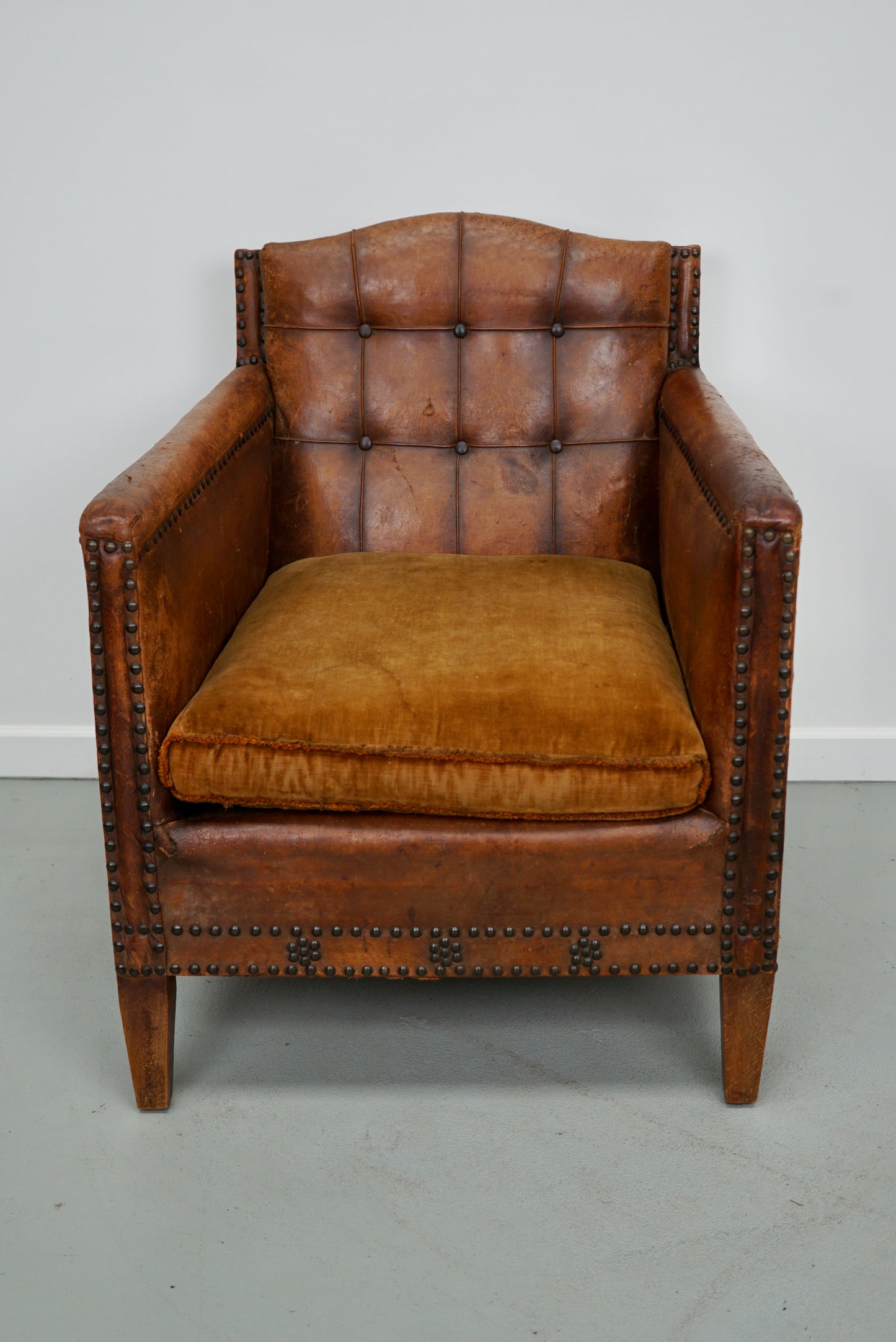 Antique French Cognac Leather Buttoned Back Club Chair