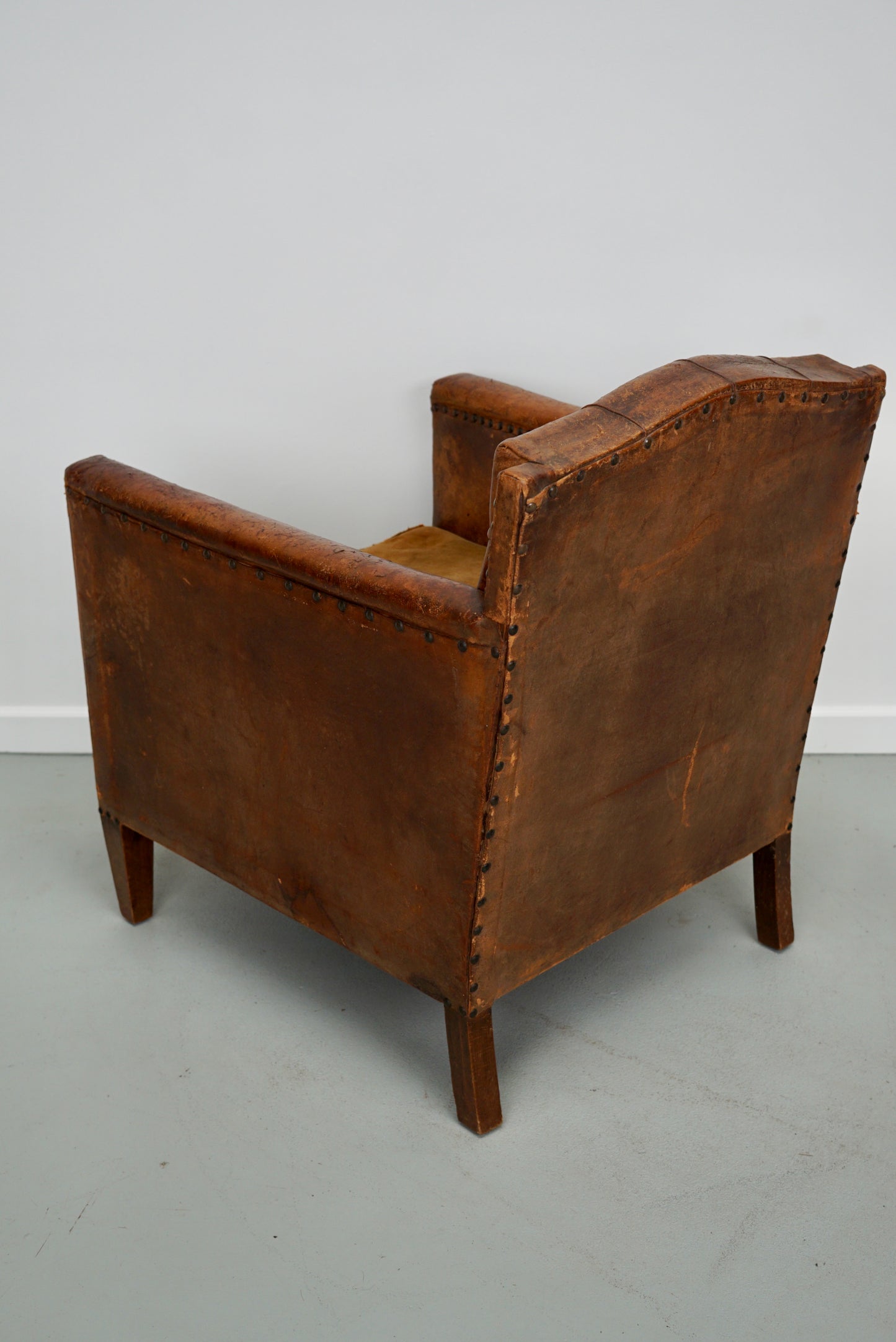 Antique French Cognac Leather Buttoned Back Club Chair