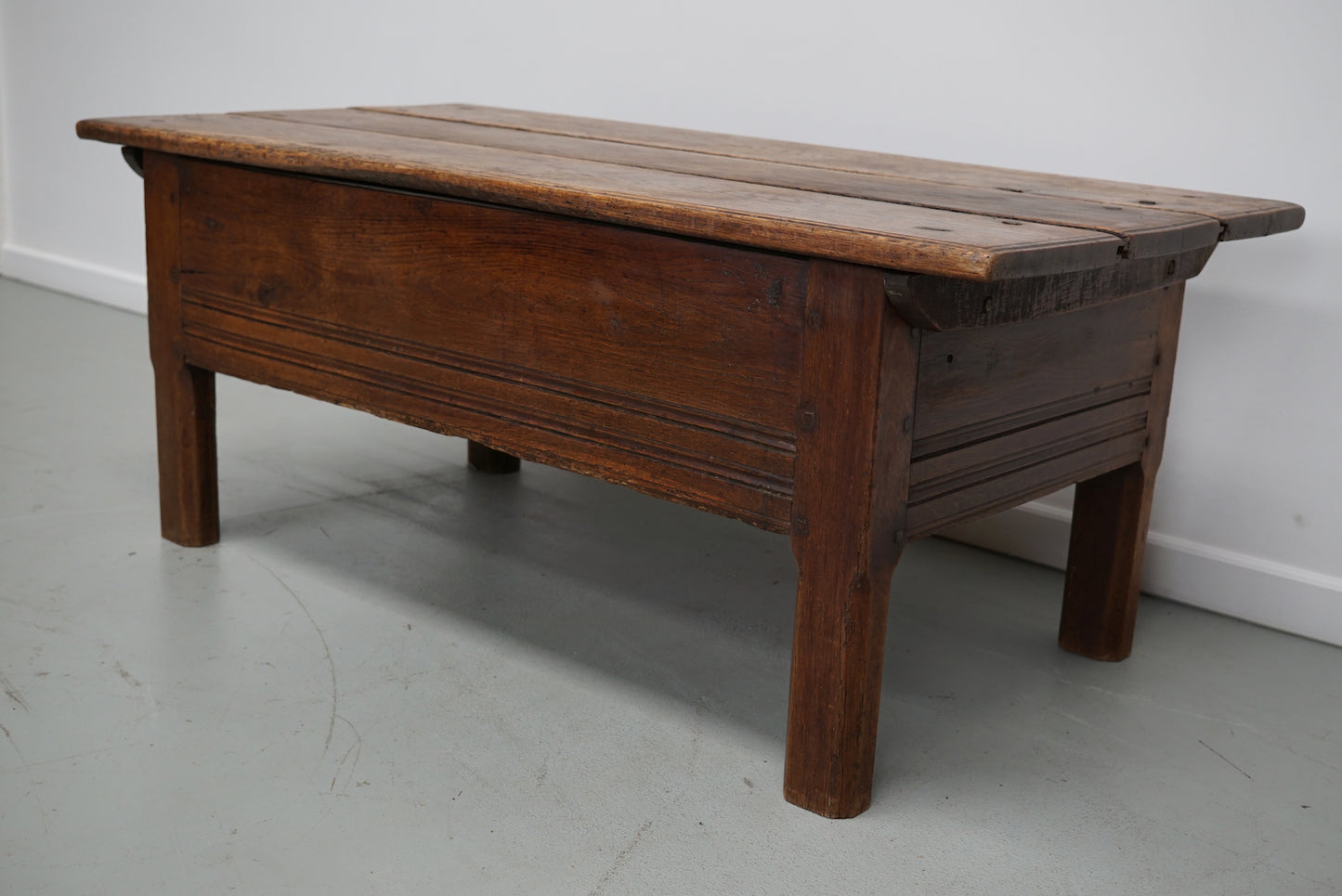 Spanish 18th Century Farmhouse Rustic Chestnut Coffee Table