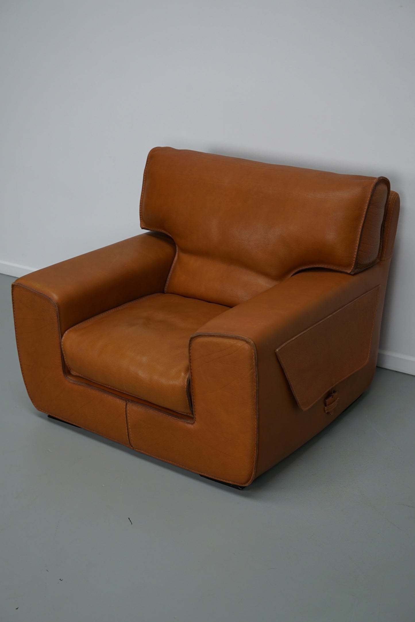 Roche Bobois Club Chair In Tan / Cognac Neck Leather – France, circa 1980