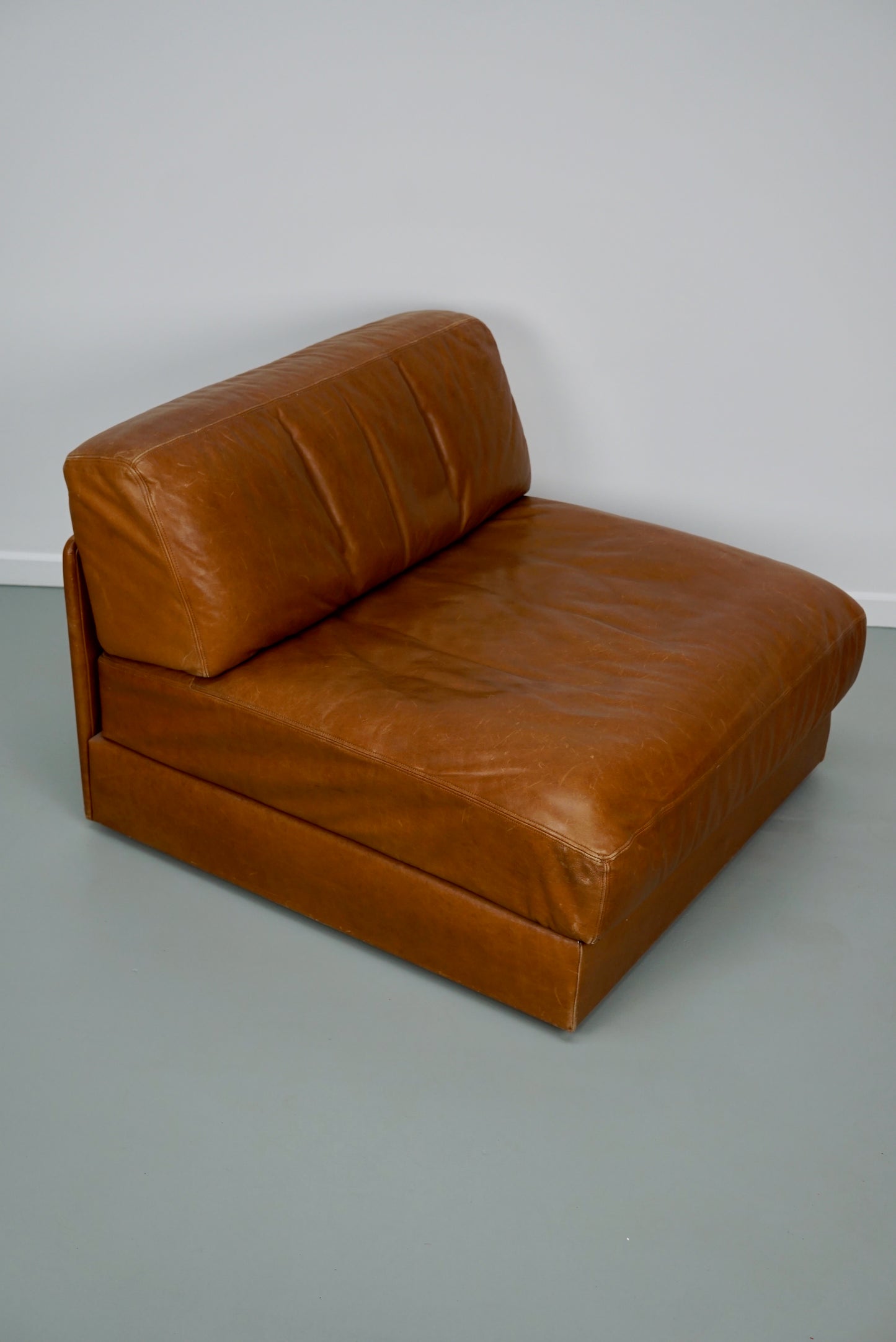 De Sede DS 76 Lounge Chair / Sleeping Sofa Cognac Leather, Switzerland, 1970s