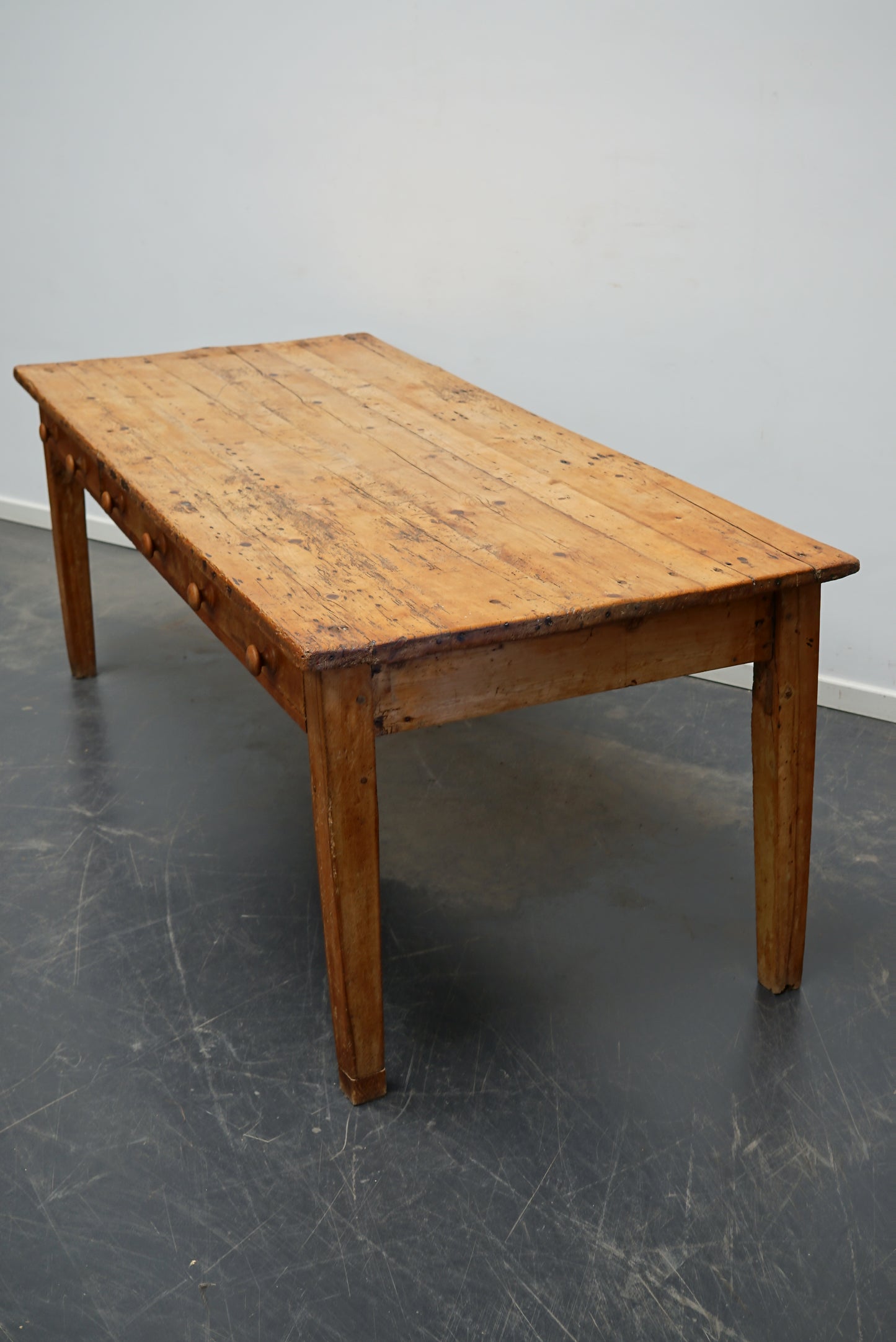 Antique Light Pine English Farmhouse Dining Table, 19th Century