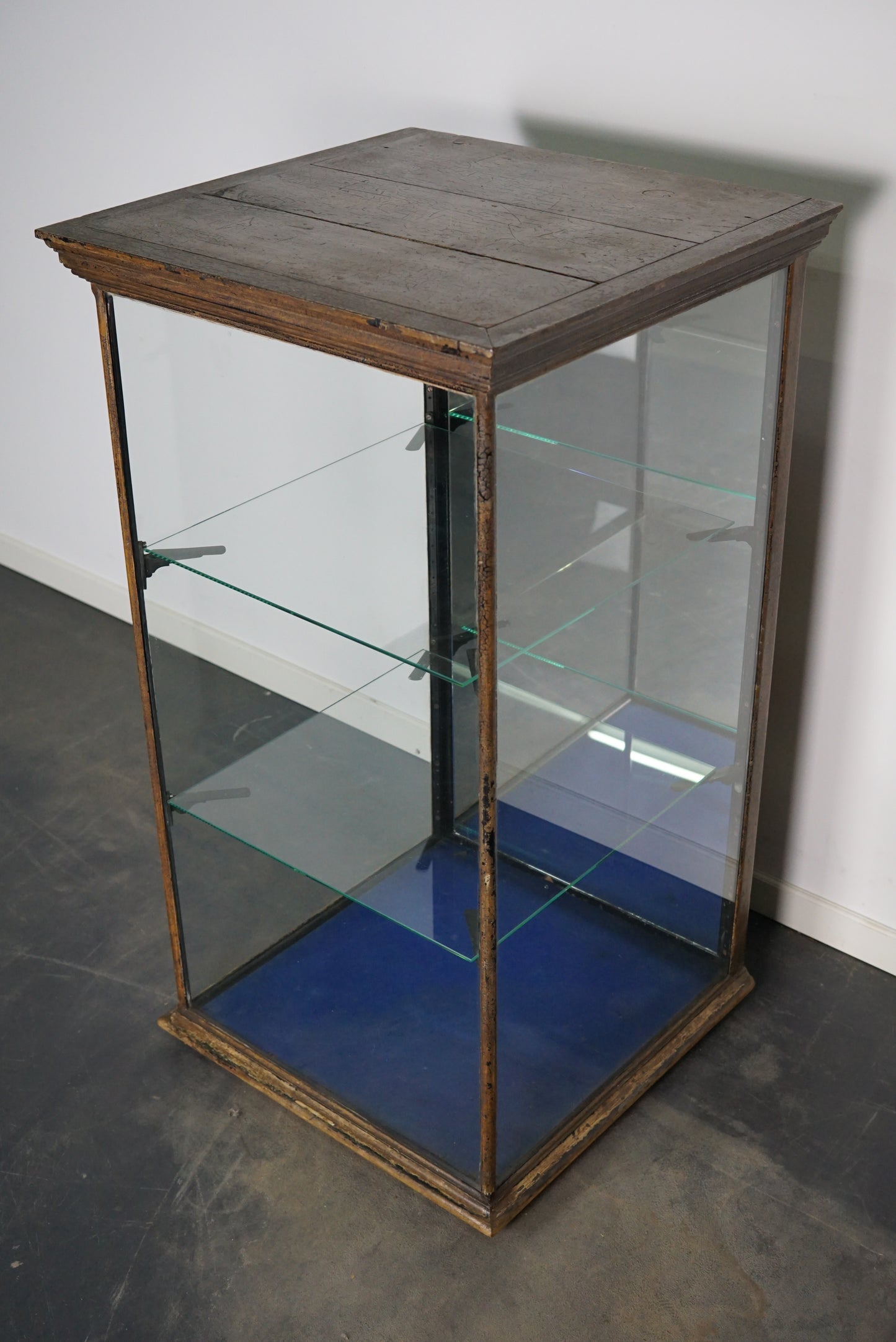 Victorian Painted Mahogany Shop Display Cabinet / Vitrine, Late 19th Century