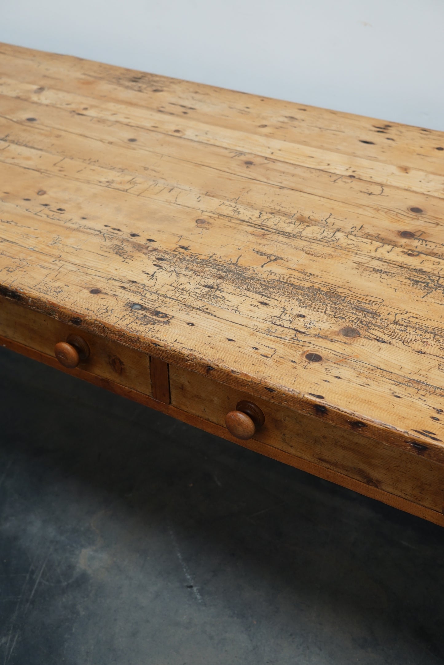 Antique Light Pine English Farmhouse Dining Table, 19th Century