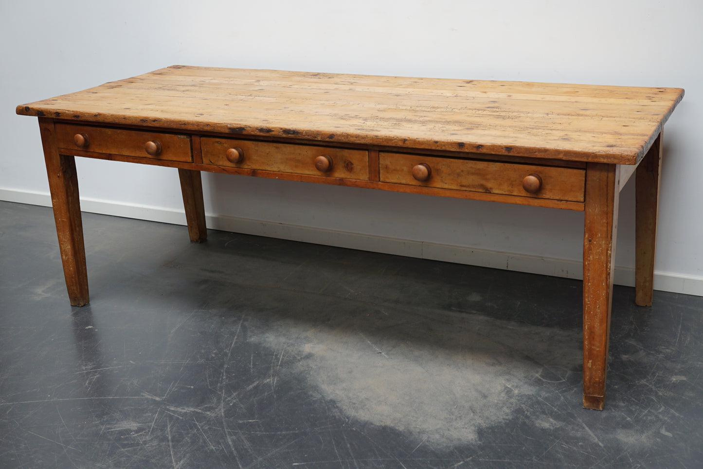 Antique Light Pine English Farmhouse Dining Table, 19th Century