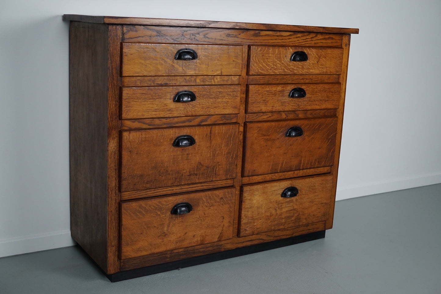 Belgian Industrial Oak Apothecary Cabinet / Bank of Drawers, 1940s